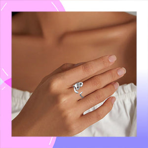 Possum adjustable Ring in Sterling Silver with Cubic Zirconia modelled