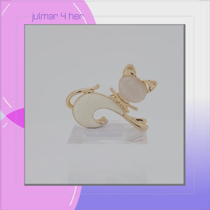 Cat with Gold and White Enamel Brooch viewed in 3d rotation